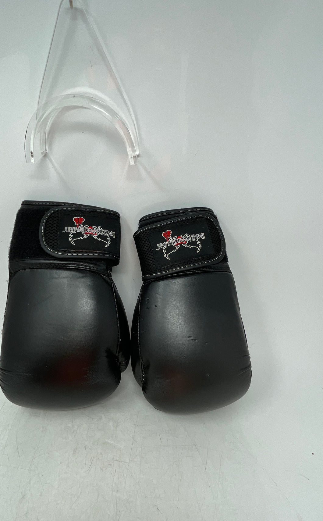Century Unisex Black Adjustable Strap I Love Kickboxing Boxing Gloves 12 Oz