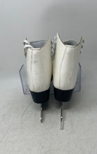 Load image into Gallery viewer, American Athletic Shoe Womens White Leather Lace-Up Ice Figure Skates Size 5
