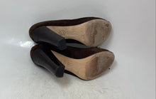 Load image into Gallery viewer, Steve Madden Womens Brown Suede Round Toe Pump Heels Size 8 M
