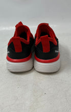 Load image into Gallery viewer, Reebok Baby Black &amp; Red Round Toe Low Top Lace-Up Sneaker Shoes Size 8K
