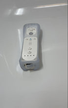 Load image into Gallery viewer, Nintendo Wii White Video Gaming Handheld Remote Controller Not Tested
