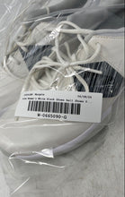 Load image into Gallery viewer, Nike Womens Delight V 651997-100 White Black Lace-Up Golf Spikes Shoes Size 6
