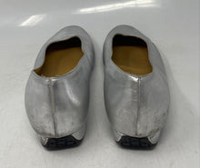 Load image into Gallery viewer, Authentic Bruno Magli Womens Silver Leather Round Toe Ballet Flats Size 7.5B
