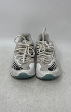 Load image into Gallery viewer, New Balance Boys 4040 V6 TY4040W6 White Lace-Up Baseball Shoes Size 12.5M

