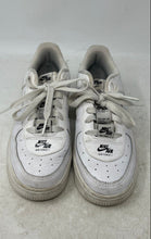 Load image into Gallery viewer, Nike Boys Air Force 1 Low LV8 3 CJ4092-100 White Leather Sneakers Shoes Sz 3.5Y
