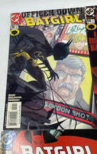Load image into Gallery viewer, Lot Of 4 Pcs DC Comic Mixed Variety Multicolor Comic Paperback Books
