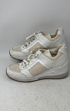 Load image into Gallery viewer, Michael Kors Womens HJ19K White Round Toe Lace-Up Sneaker Shoes Size 7.5M
