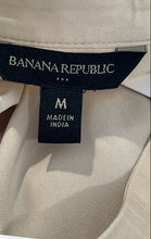 Load image into Gallery viewer, Banana Republic Womens Beige Cap Sleeve Split Neck High-Low Hem Blouse Top Sz M
