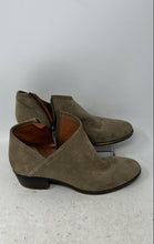 Load image into Gallery viewer, Lucky Brand Womens Brekke Gray Leather Side Zip Block Heel Ankle Booties Size 9M
