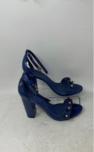 Load image into Gallery viewer, Petite Jolie Womens Blue Floral Open-Toe Block Ankle Strap Sandals Size 7
