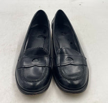 Load image into Gallery viewer, Authentic Tory Burch Womens Black Slip-On Loafer Shoes Size 5.5M Damaged
