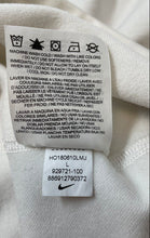 Load image into Gallery viewer, Nike Mens White Dri-Fit Long Raglan Sleeve Activewear T-Shirt Size Large
