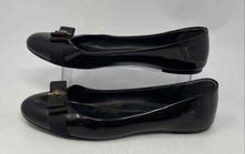 Load image into Gallery viewer, Authentic Tory Burch Womens Black Leather Ballet Flats Size 11 M Damaged
