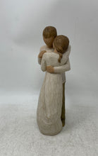 Load image into Gallery viewer, Willow Tree Promise Sculpted Hand-Painted Couple Figurine By Artist Susan Lordi
