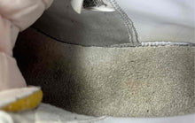 Load image into Gallery viewer, Nike Mens Blazer Mid '77 Vintage White Black Lace-Up Sneaker Shoes Size 9.5
