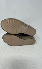 Load image into Gallery viewer, Bonavi Womens Gray Leather Slip-On Wedge Heel Platform Sandals Size 38
