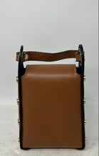Load image into Gallery viewer, Womens Brown Vera Pelle Bottom Studs Vertical Bee Clasp Top Handle Handbag
