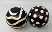 Load image into Gallery viewer, Set Of 2 Pcs Assorted Black &amp; White Printed Ceramic Home Decorative Sphere Balls
