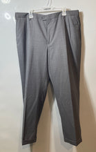 Load image into Gallery viewer, Kirkland Mens Gray Wool Pleated Front Pockets Straight Dress Pants 40 Length 30
