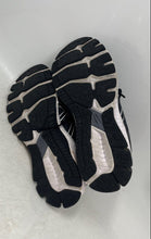 Load image into Gallery viewer, Asics Womens GT-1000 10 1012A878 Black Lace-Up Low Top Running Shoes Size 6.5
