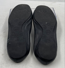 Load image into Gallery viewer, Authentic Tory Burch Womens Black Slip-On Ballet Flats Size 7.5M Damaged
