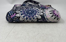 Load image into Gallery viewer, Vera Bradley Womens Multicolor Floral Print Inner Pockets Cosmetic Makeup Bag
