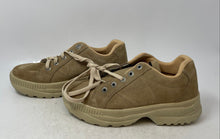 Load image into Gallery viewer, Riverstone Mens Beige Suede Lace-Up Low Top Round Toe Sneaker Shoes Size 10M
