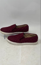 Load image into Gallery viewer, Steve Madden Womens Ecntrcqt Red Quilted Round Toe Slip-On Sneaker Shoes Size 6M
