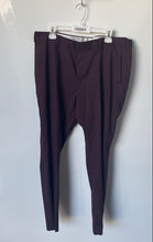 Load image into Gallery viewer, H&amp;M Mens Burgundy Flat Front Slash Pockets Skinny Fit Stretch Dress Pants Sz 42R

