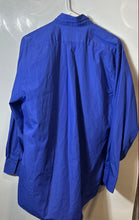 Load image into Gallery viewer, Van Heusen Mens Blue Long Sleeve Regular Fit Dress Shirt Size M 15.5-16 33/34

