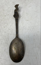 Load image into Gallery viewer, Vintage 1964 International Silver Co. Walt Disney Mary Poppins Spoon
