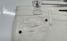Load image into Gallery viewer, Buffalo David Bitton Womens White Aubrey Mid-Rise Ankle Jeans Pants Size 10/30
