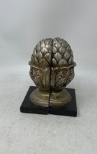 Load image into Gallery viewer, Set Of 2-Piece Sicura BE029-SL Silver Collectible Pineapple Bookend Stands
