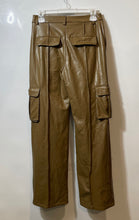 Load image into Gallery viewer, Forever 21 Womens Brown Flat Front Stretch Wide-Leg Cargo Pants Size Small
