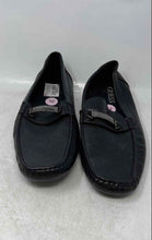 Load image into Gallery viewer, Guess Mens Aarav Black Leather Moc Toe Slip-On Loafer Shoes Size 12
