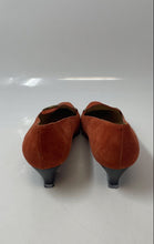 Load image into Gallery viewer, Boutique De Paris Womens Orange Suede Slip-On Block Pump Heels Size EUR 37.5
