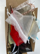 Load image into Gallery viewer, Empty Fabric Gift Bags 7.7oz
