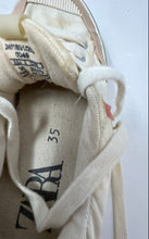Load image into Gallery viewer, Zara Womens Beige Low Top Round Toe Lace-Up Designer Sneakers Shoes Size 35
