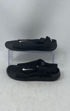 Load image into Gallery viewer, Nike Kids Sunray Adjust 5 V2 DB9562-001 Black Ankle Strap Sandals Size 5Y

