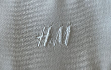 Load image into Gallery viewer, H&amp;M Womens White V-Neck Collarless Sleeveless Button Front Suit Vest Size Large
