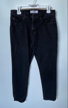 Load image into Gallery viewer, Tommy Hilfiger Mens Black Denim Dark Wash Stretch Skinny Leg Jeans Size 31x30
