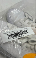 Load image into Gallery viewer, Nike Boys Blazer Mid 77 Vintage DB2606-100 White Yellow Sneakers Shoes Size 6.5Y

