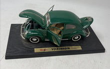 Load image into Gallery viewer, VTG Maisto Special Edition 1951 Volkswagen Export Sedan Beetle 1:18 Diecast Car
