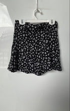 Load image into Gallery viewer, Zara Womens Black Floral Printed Ruffled Side Zipper Short Mini Skirt Size XS
