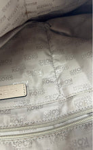 Load image into Gallery viewer, Michael Kors Womens Jet Set White Beige Signature Print Leather Zip Top Tote Bag

