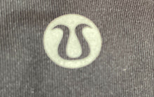 Load image into Gallery viewer, Lululemon Womens Black Elastic Waist Activewear Compression Leggings Size 6
