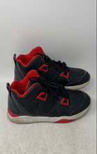 Load image into Gallery viewer, And1 Boys Black Red Mid Top Lace-Up Basketball Sneaker Shoes Size 6
