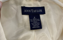 Load image into Gallery viewer, Ann Taylor Womens Cream Long Sleeve Notch Lapel Five-Button Blazer Size 6

