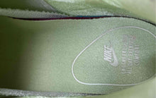 Load image into Gallery viewer, Nike Womens Air Max 95 QS 919491-300 Green White Sneaker Shoes Size 7.5
