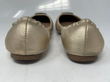 Load image into Gallery viewer, Authentic Tory Burch Womens Melinda Metallic Gold-Tone Ballet Flats Sz 8 Damaged
